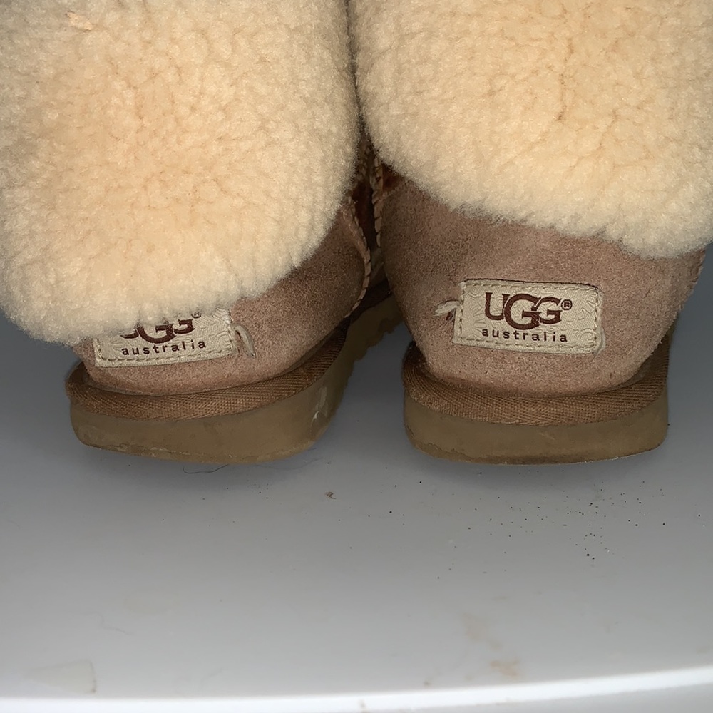 ugh boots - Picture 2 of 3